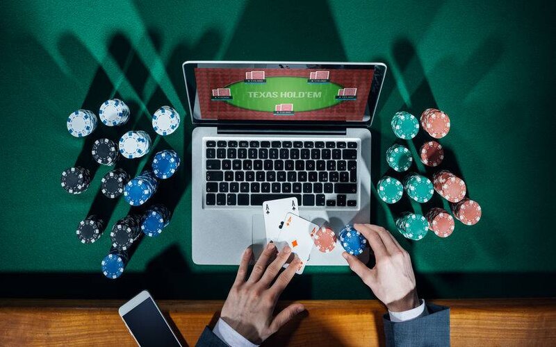 Kinh nghiệm giúp tăng khả năng thắng hơn là hack Texas Holdem Poker