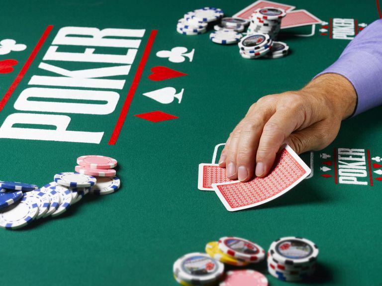 Cách chơi Poker khá đơn giản