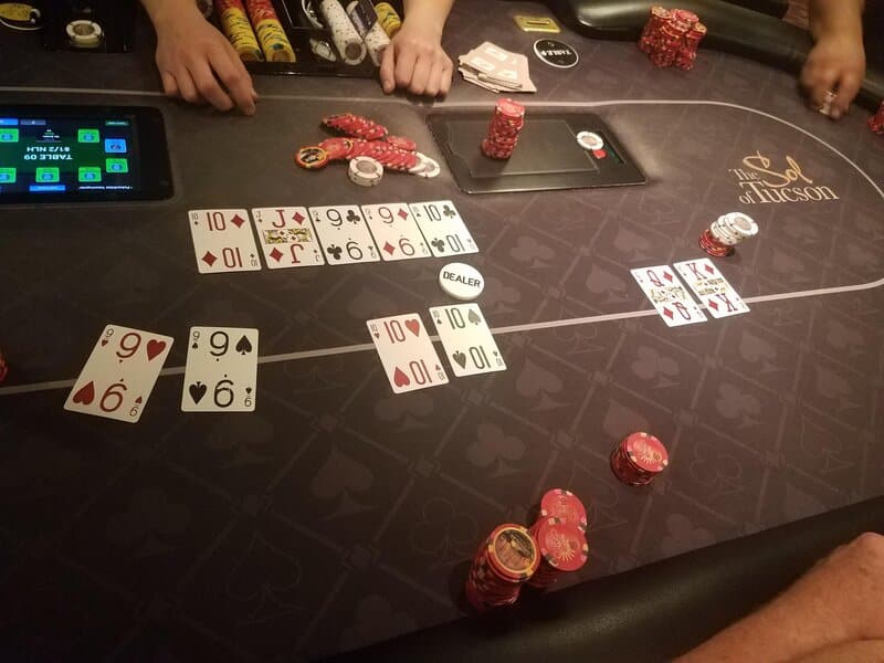 Badbeat poker có mức tiền thưởng tối đa không?