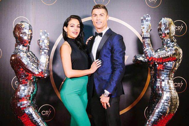 Bạn gái Ronaldo đồng hành cùng anh trong nhiều sự kiện lớn nhỏ