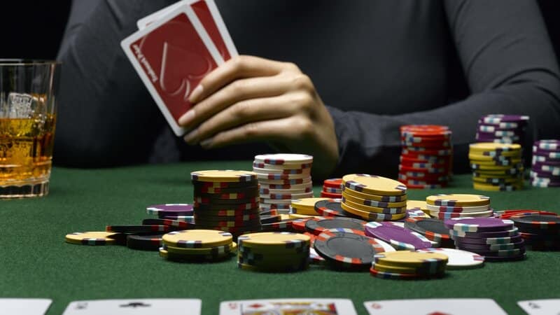 Chiến thuật Poker ở vòng Flop