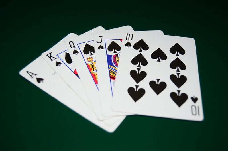 Ý nghĩa thùng phá sảnh trong Poker